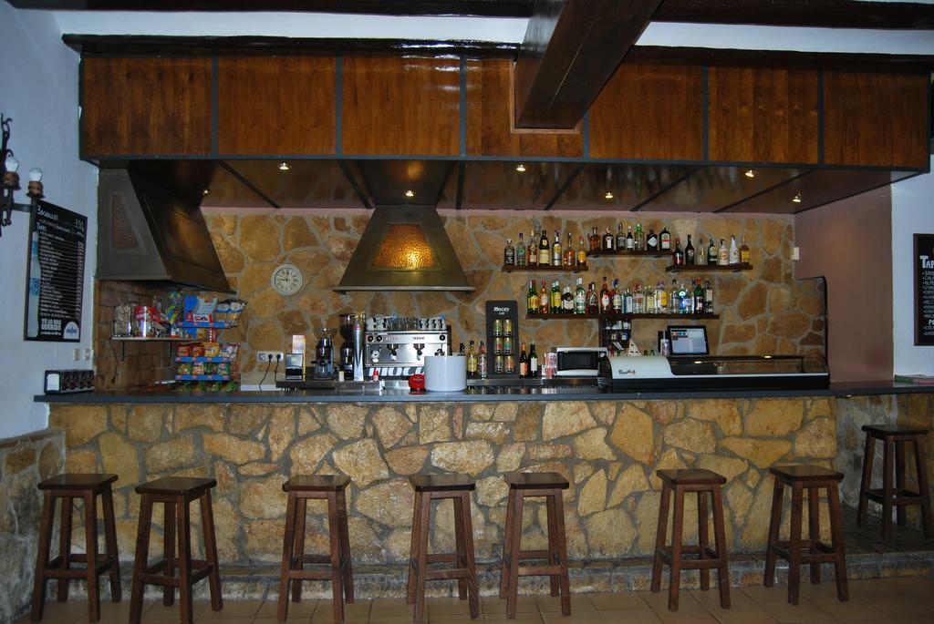 Hostal De Montana La Casa Grande Nogueruelas Eksteriør bilde